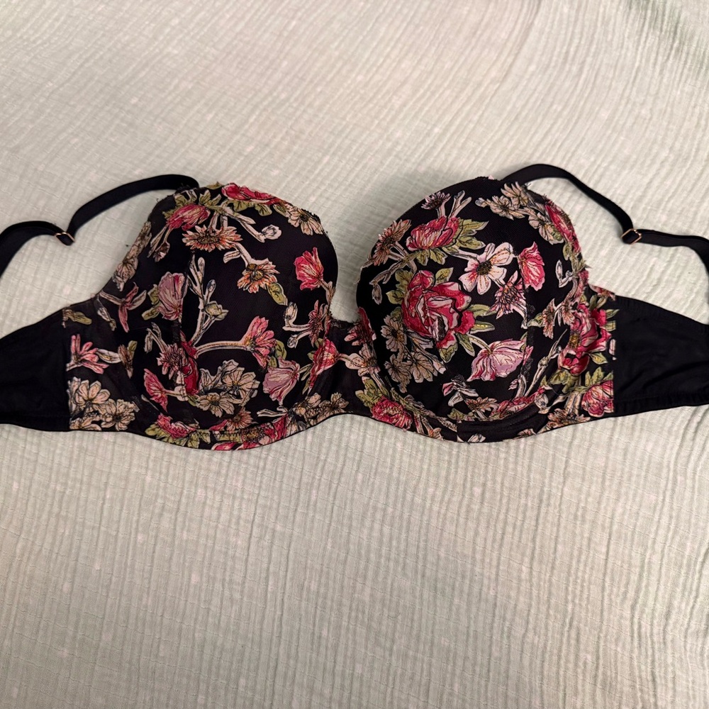 Floral Embroidered Victorias Secret Bra